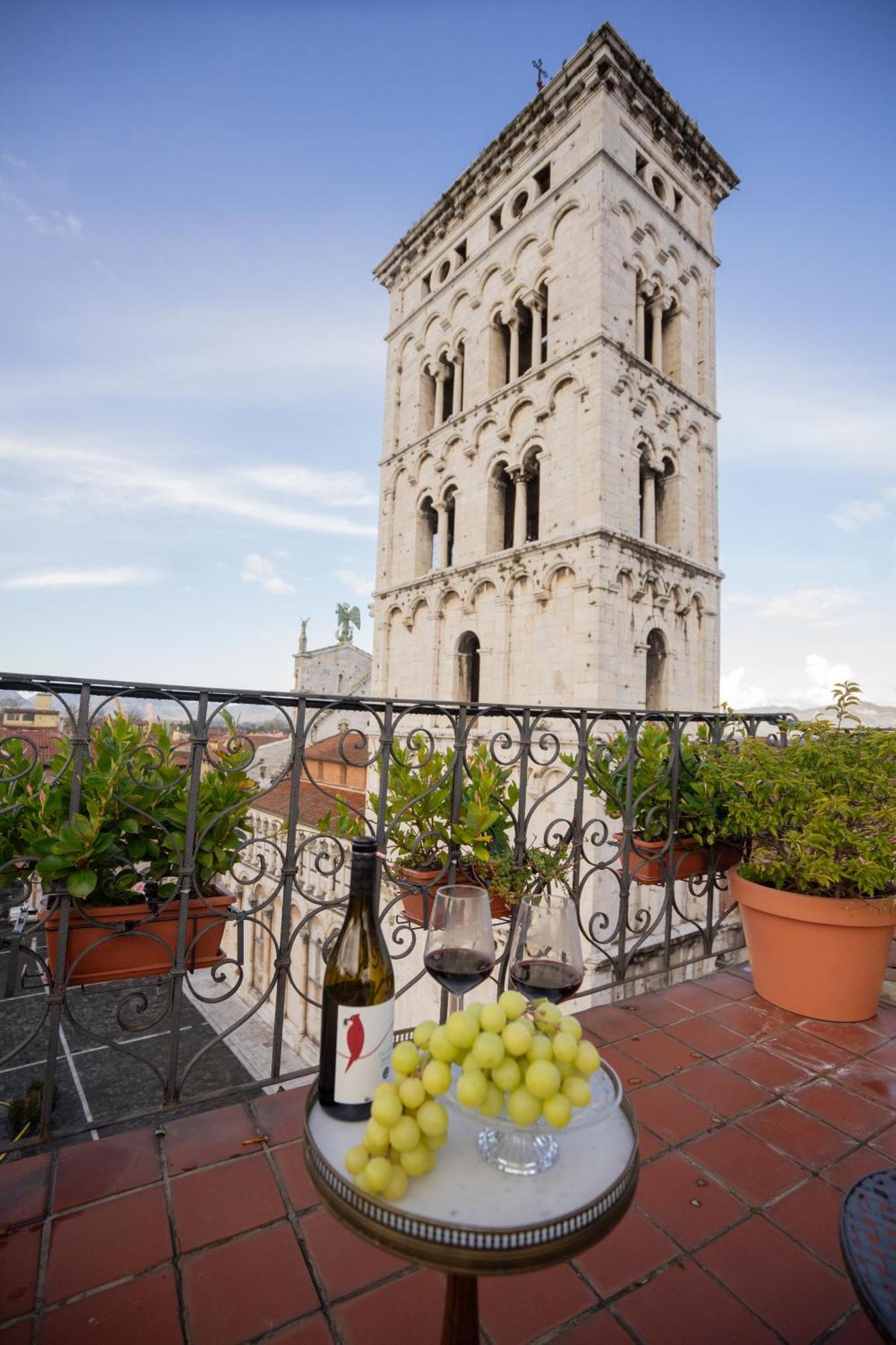 Palazzo Rocchi - Residenza D'Epoca Bed & Breakfast Lucca Exterior photo