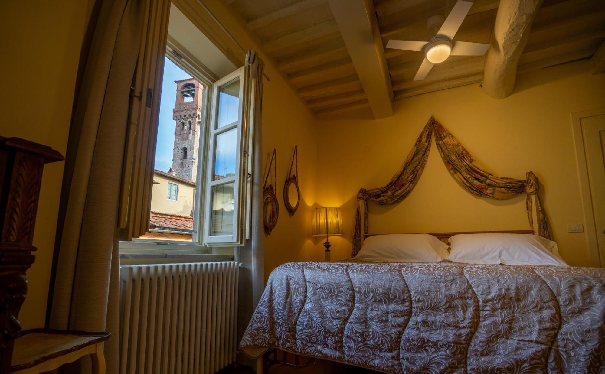 Palazzo Rocchi - Residenza D'Epoca Bed & Breakfast Lucca Exterior photo