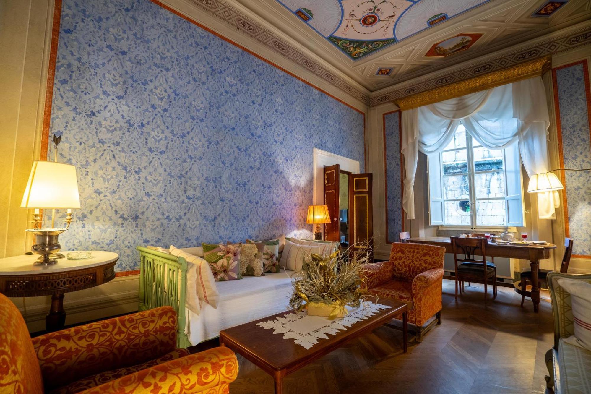 Palazzo Rocchi - Residenza D'Epoca Bed & Breakfast Lucca Exterior photo